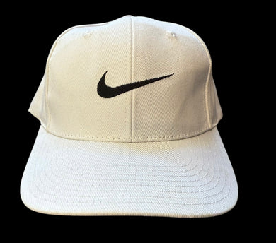 VINTAGE NIKE CENTER SWOOSH HAT
