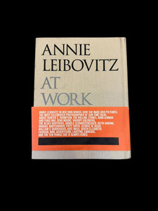 ANNIE LEIBOVITZ SIGNED BOOK